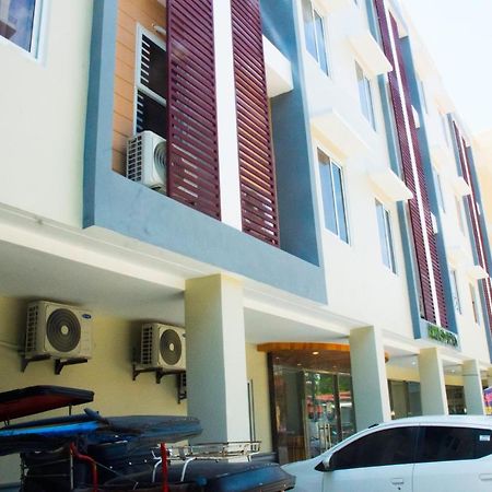 Elti Suites By Bluebookers Angeles Kültér fotó