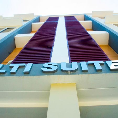Elti Suites By Bluebookers Angeles Kültér fotó