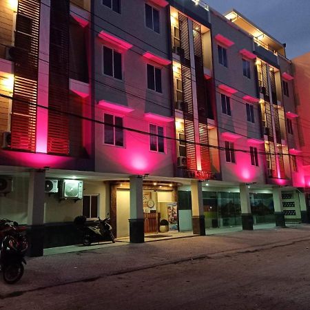 Elti Suites By Bluebookers Angeles Kültér fotó