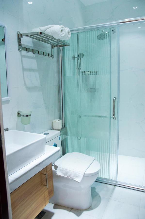 Elti Suites By Bluebookers Angeles Kültér fotó