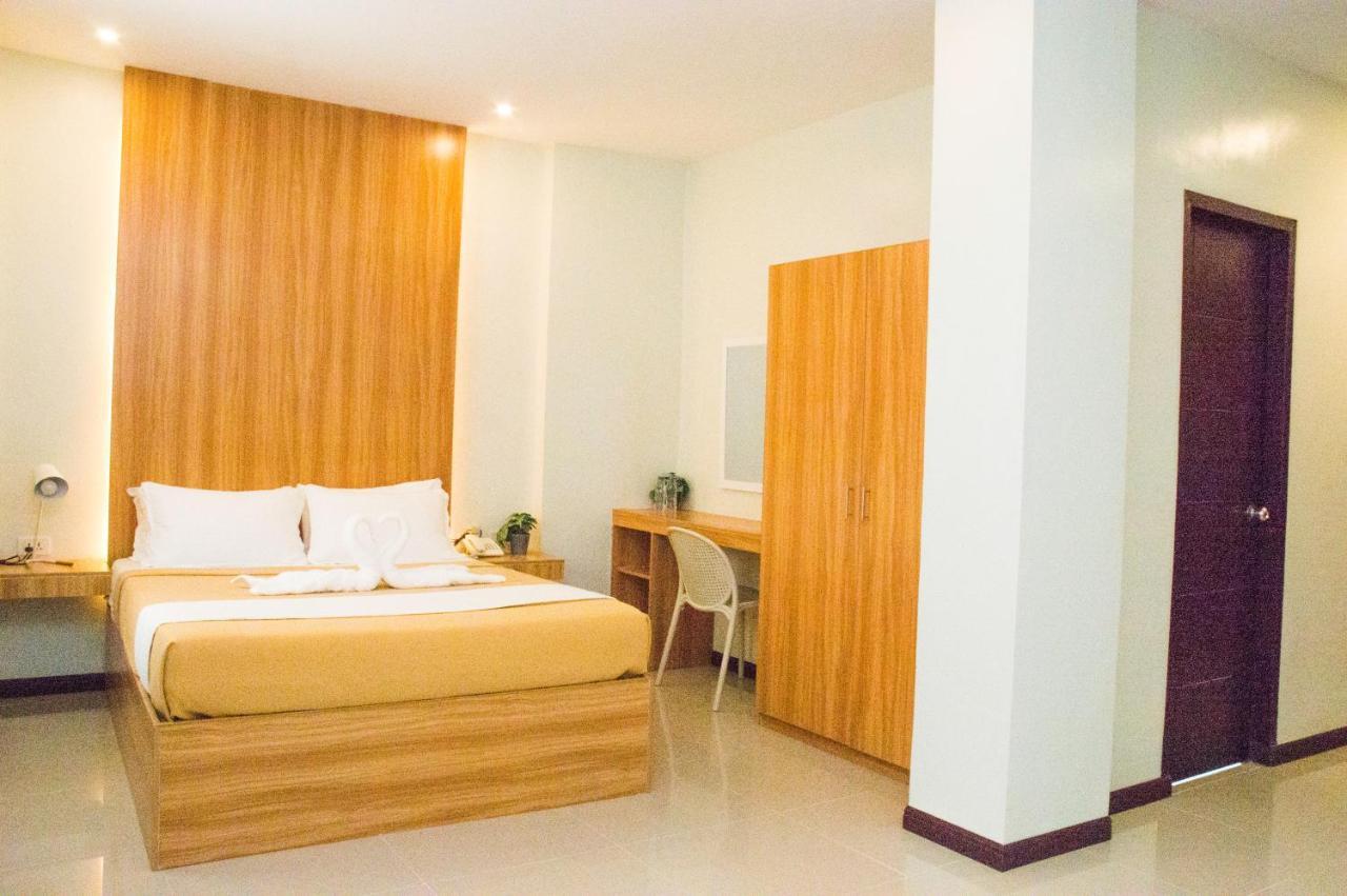 Elti Suites By Bluebookers Angeles Kültér fotó