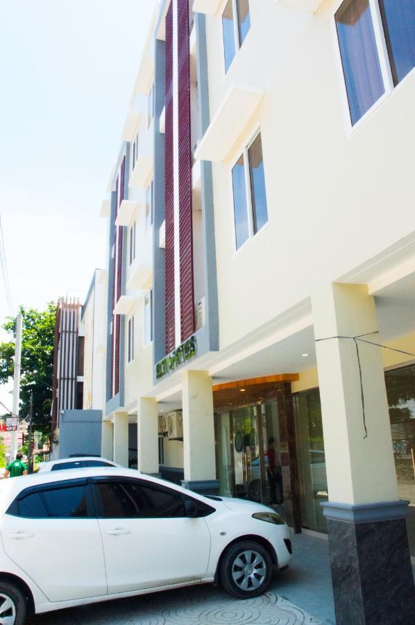 Elti Suites By Bluebookers Angeles Kültér fotó