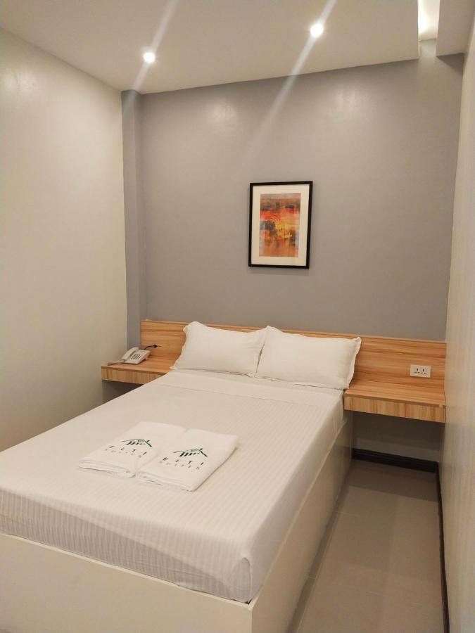 Elti Suites By Bluebookers Angeles Kültér fotó